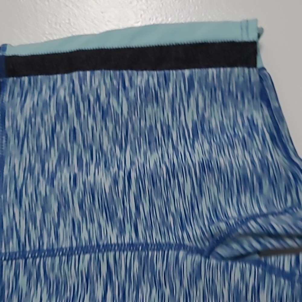 Shorts - Picture 2 of 4